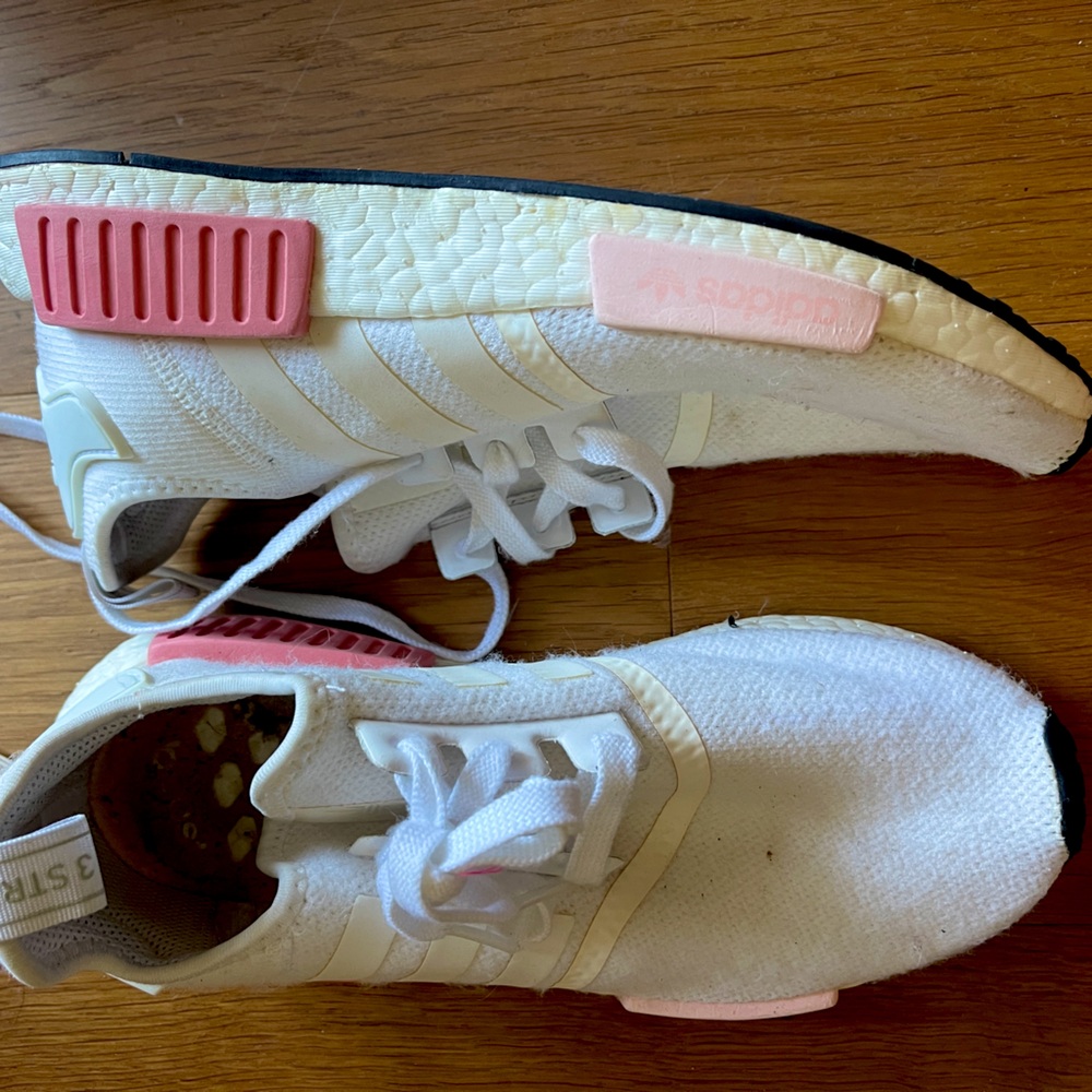 Adidas NMD rose